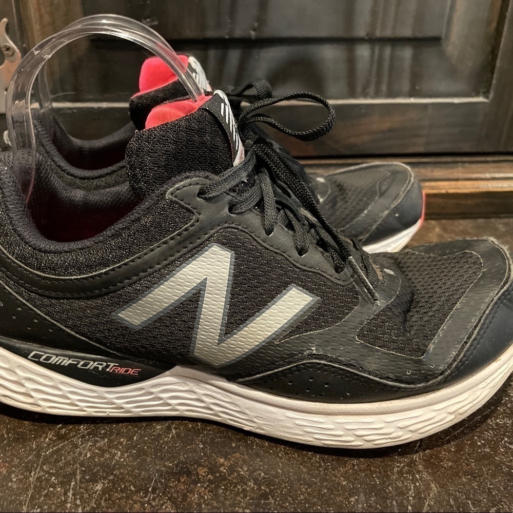 New Balance Comfort Ride 520v2â black Running Walking Shoes women's sz 9.5, GUC